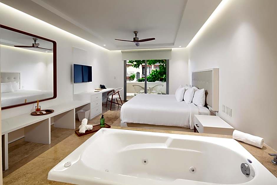 Antera Hotel & Residences