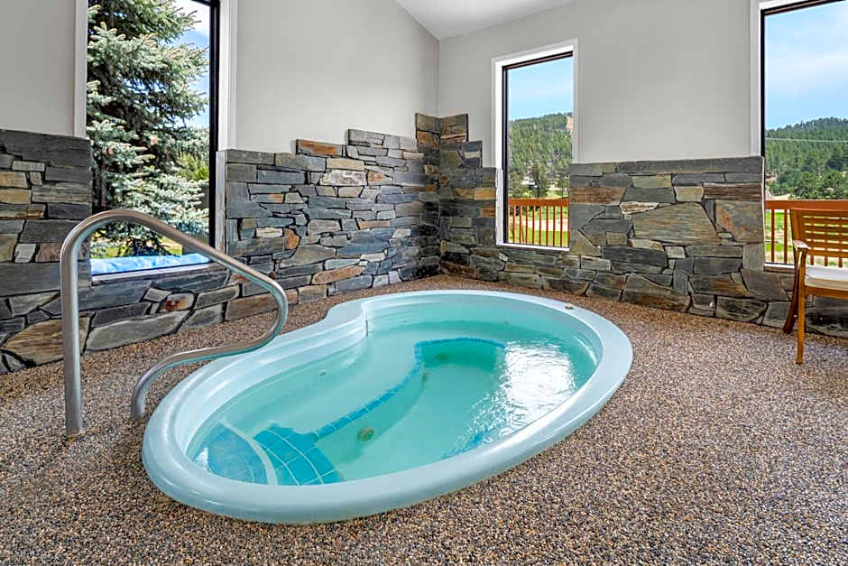 EverSpring Inn & Suites