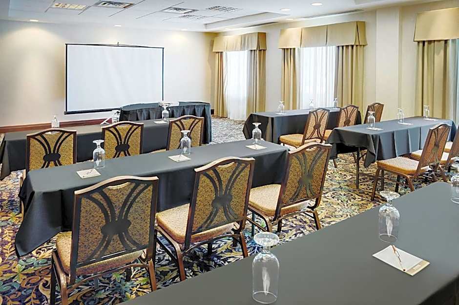 Staybridge Suites Oakville Burlington By IHG