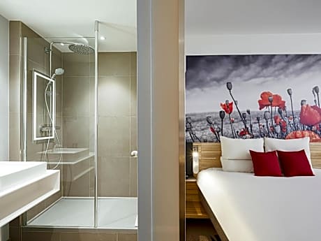 Superior Family Room with Double Bed and Sofa for children