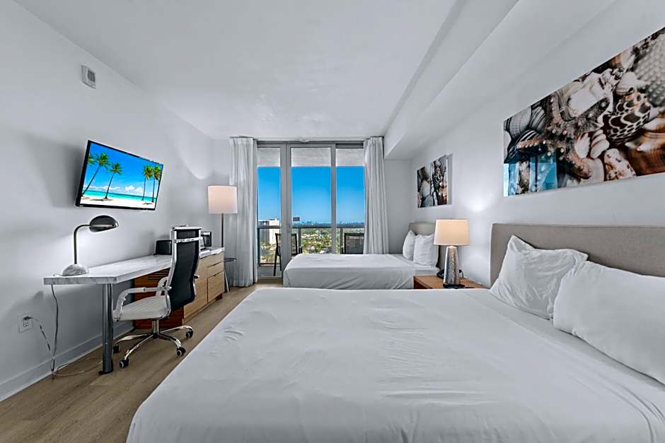 Water View Building With Pool - 5-Min Walk To The Beach - Cozy Studios