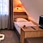Hotel Garni "Am Ellinger Tor"