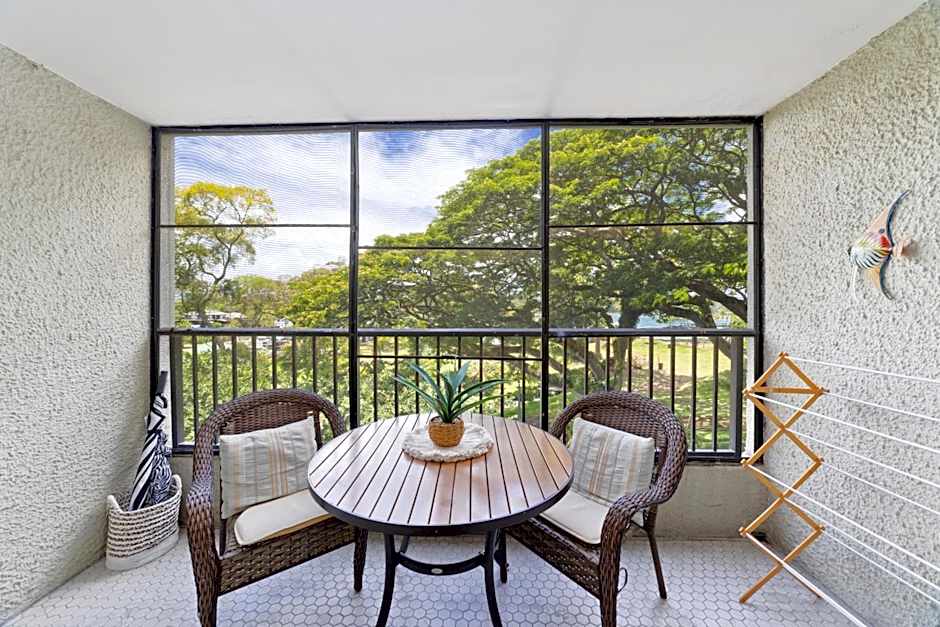 Ocean view Mauna Loa Shores Kai Ekahi #201 next to Carlsmith Beach Park Hilo HI