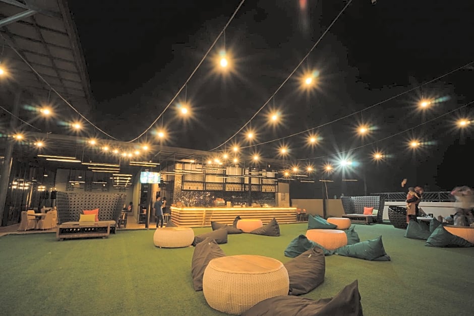 Portola Grand Arabia Hotel