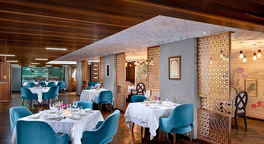 WOW Crest, Indore - IHCL SeleQtions