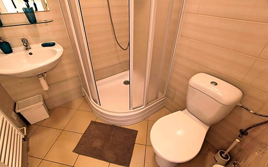 Angel City Aparthotel