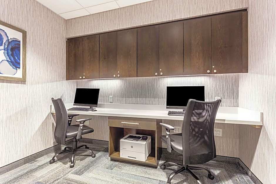 Hampton Inn & Suites Kittery-Portsmouth