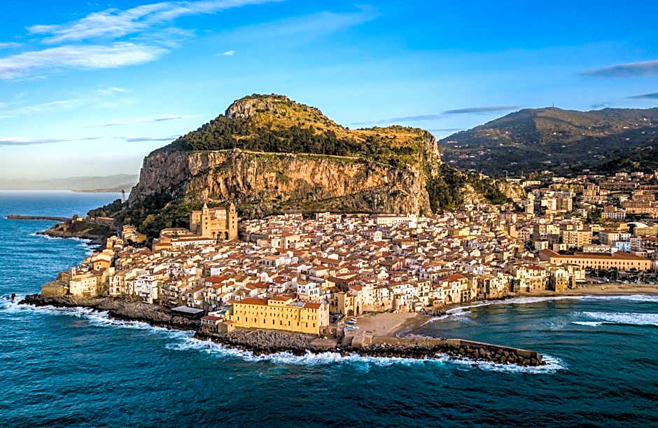 YEASY smart rooms Cefalù