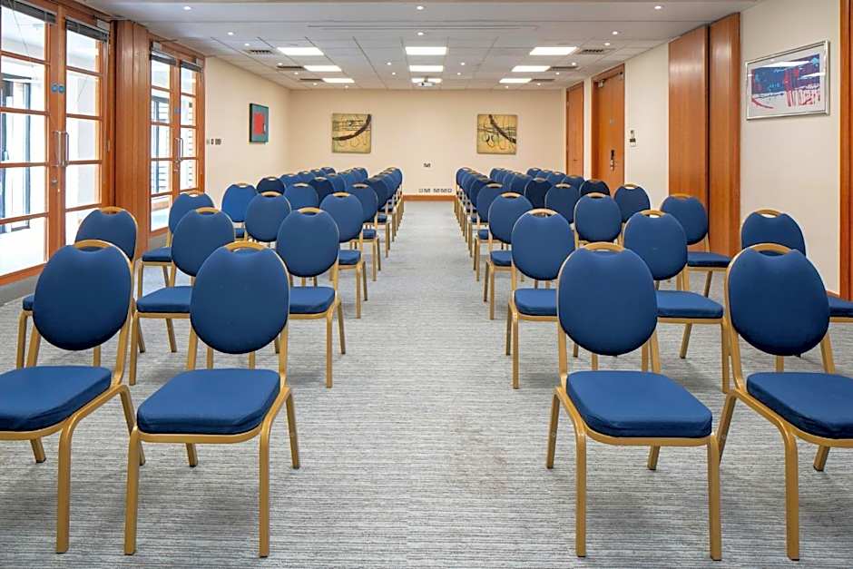 Holiday Inn Cambridge By IHG