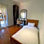 Cabana Surf and Stay