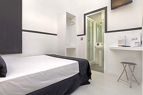 Small Double Room Single use