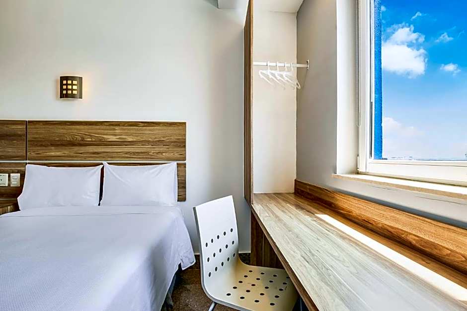 One Guadalajara Periferico Norte