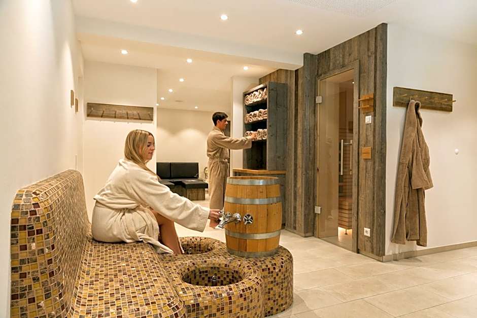 Land-gut-Hotel Landgasthof zur Rose