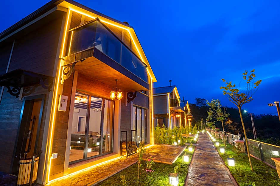 POISON GARDEN SUİTE