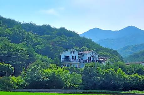 Samcheok Rose Valley Pension