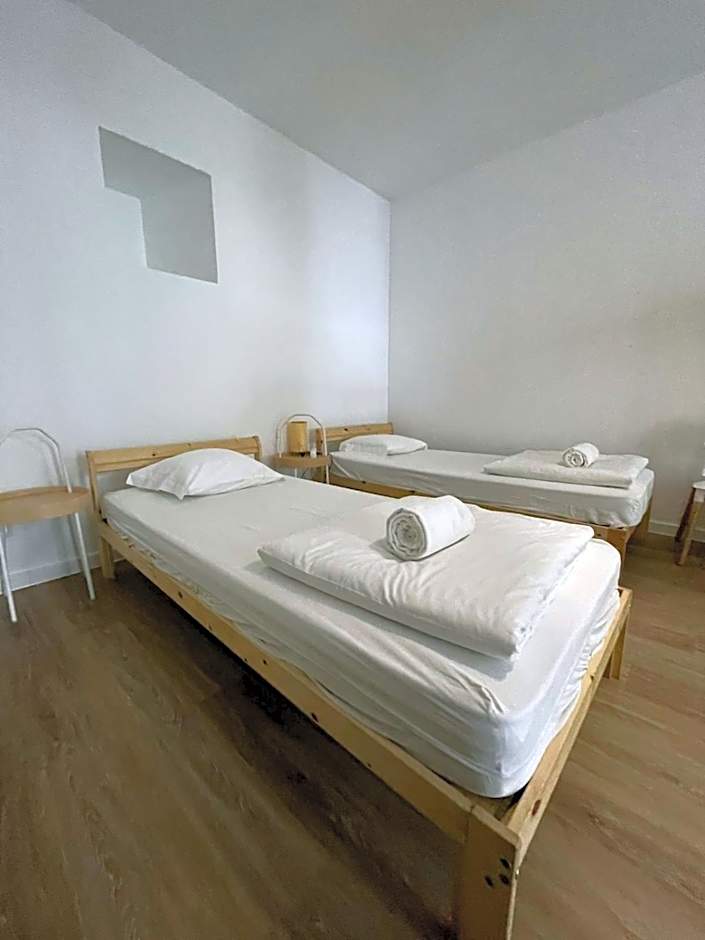 AMAZIGH HOSTEL ensuite Rooms & Dorms with self-catering Kitchen