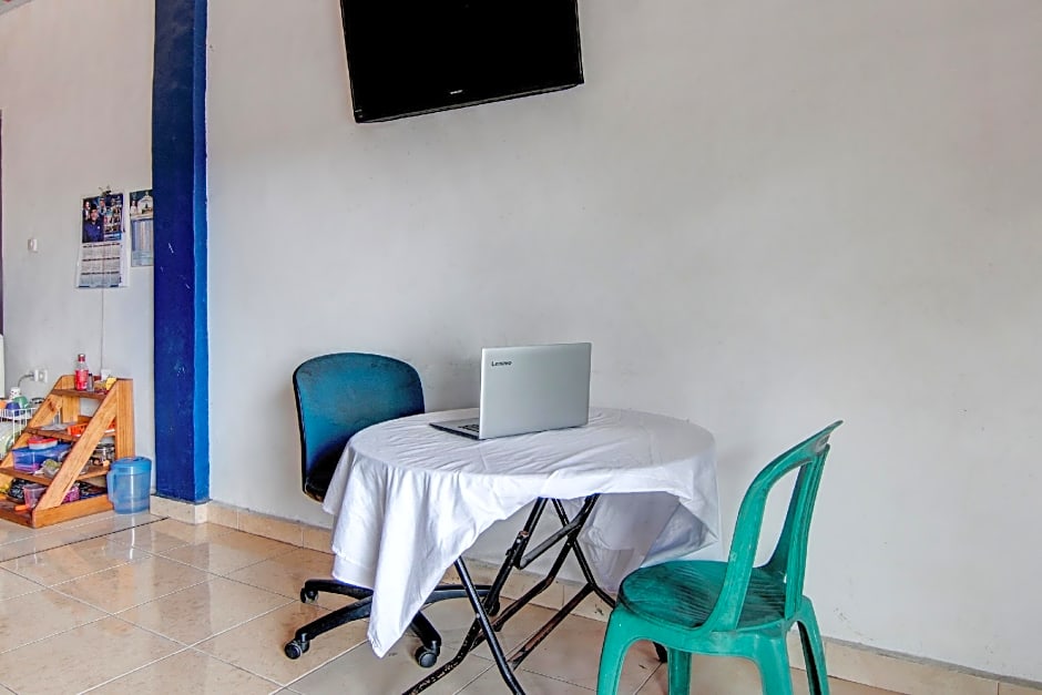 OYO 92455 Hadhilfa Homestay Syariah