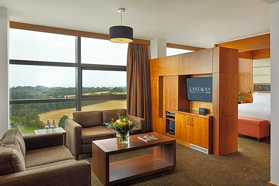 The Gateway Hotel