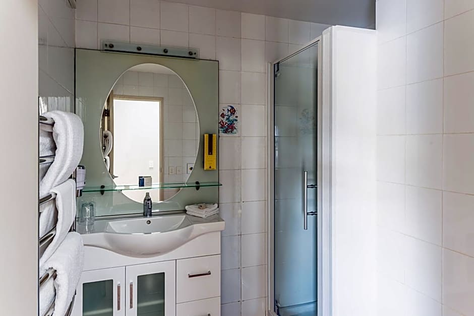 Blue Pacific Apartments