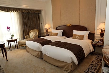 Executive Grand Deluxe King Room