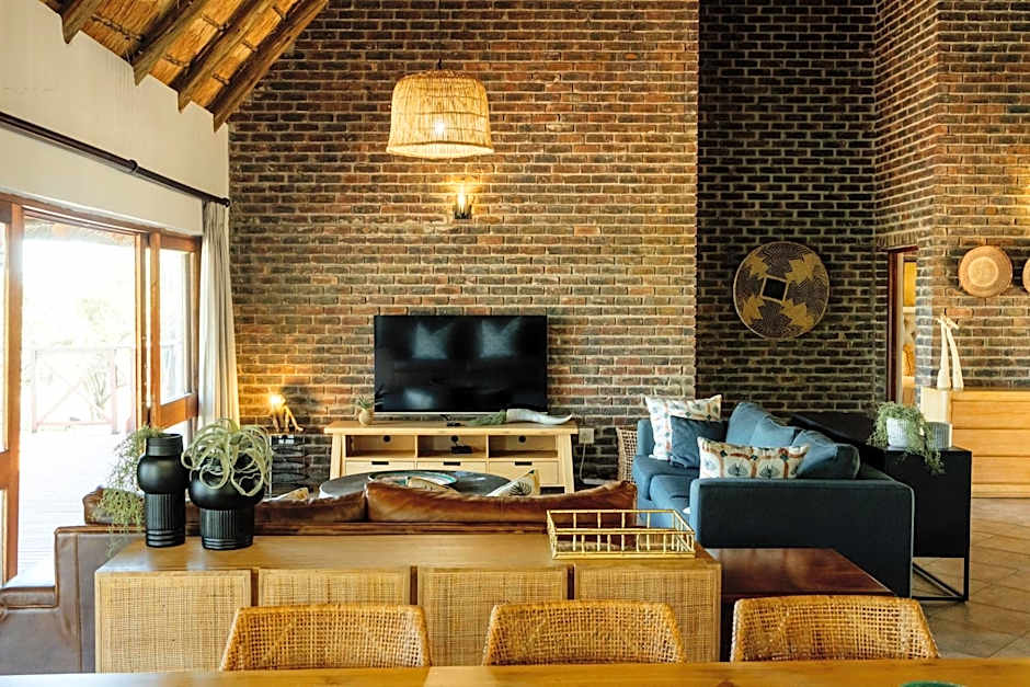 Dinkweng Safari Lodge