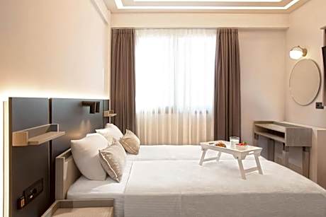 Studio with Outdoor Jetted Tub