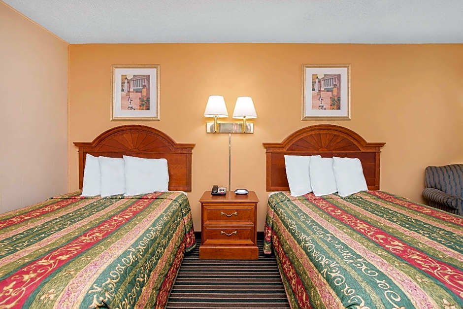 Knights Inn - Aiken, SC
