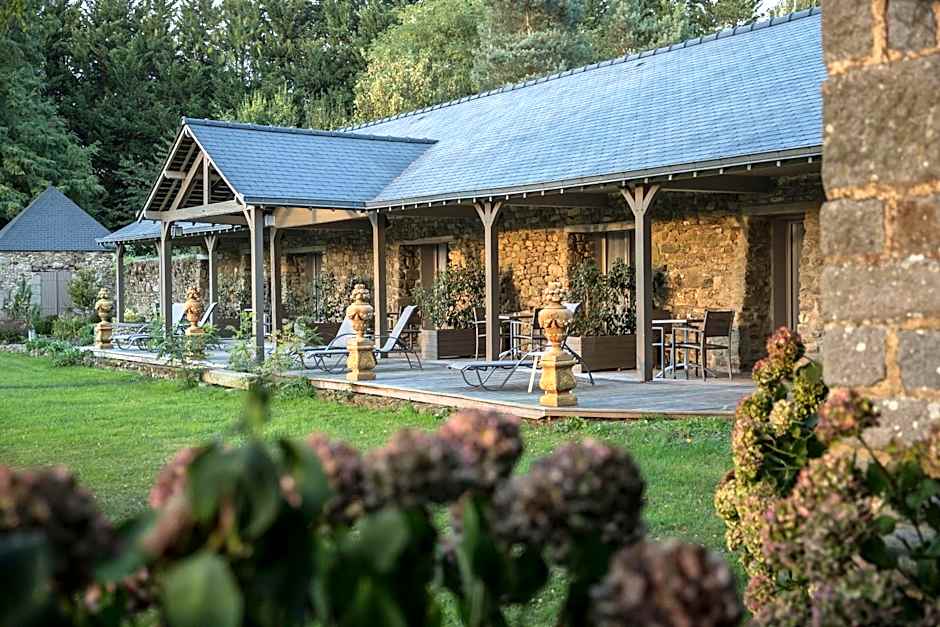 Hotel de L'Abbaye Le Tronchet - Handwritten Collection