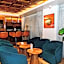 Best Western Plus Maple Leaf