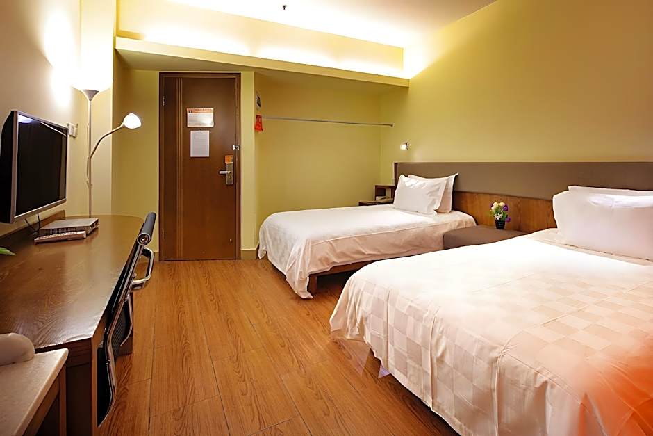 4th Zhongshan Road Garden Inn