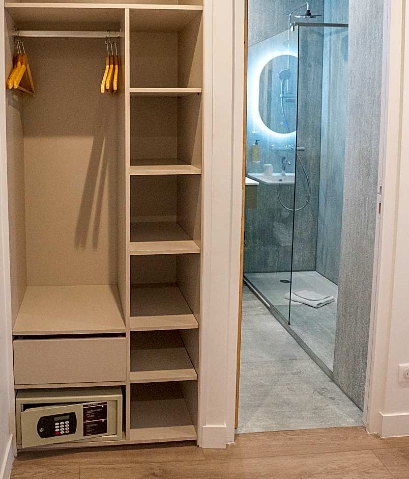 Bobo's (ex Ideal Hotel Design)