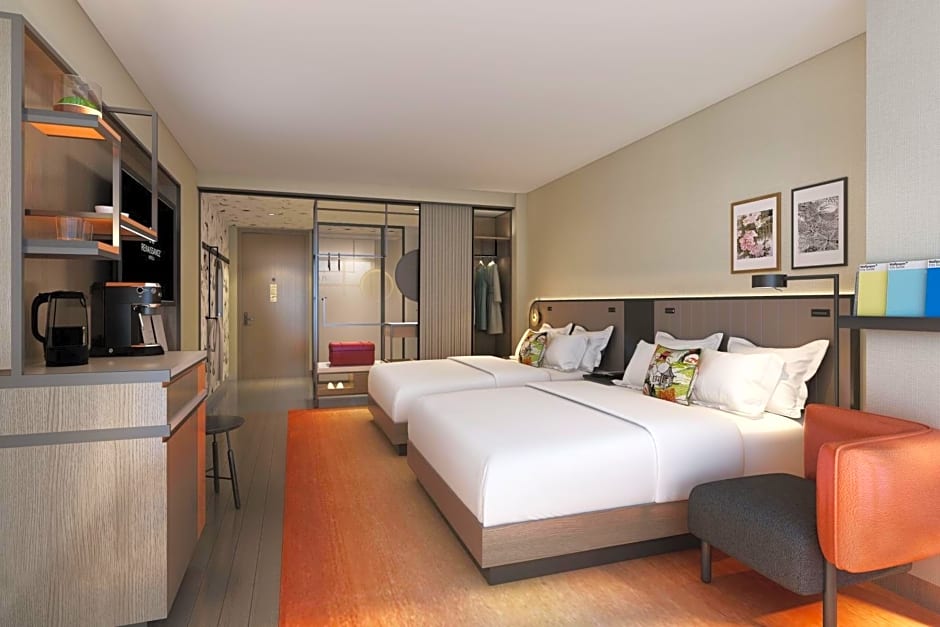 Renaissance New York Flushing Hotel at Tangram
