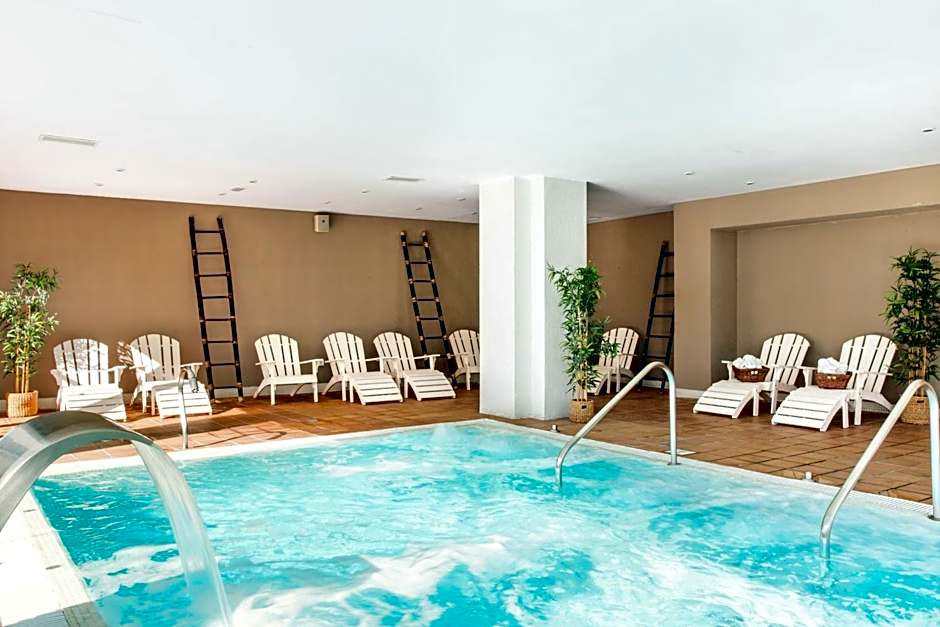 Sunprime Atlantic View Suite & Spa