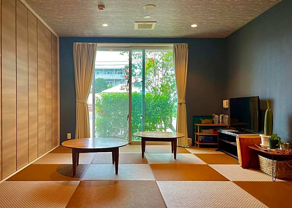 HOSTEL SunTerrace Ishigaki