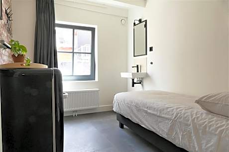 Single Room with Shared Shower and Toilet