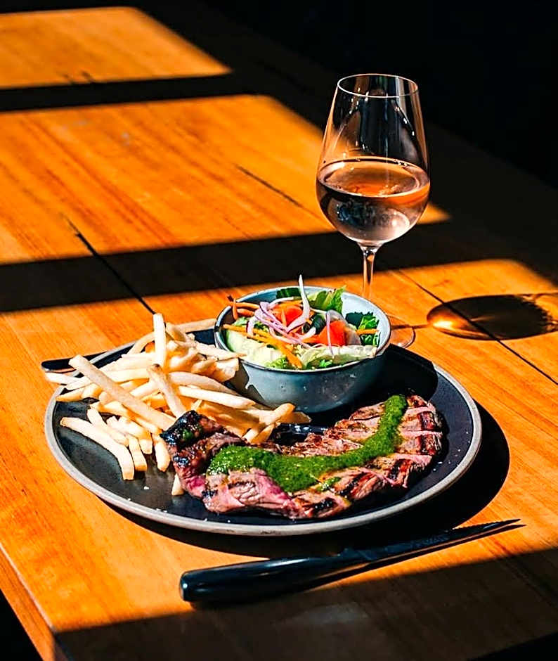 East Brunswick Hotel