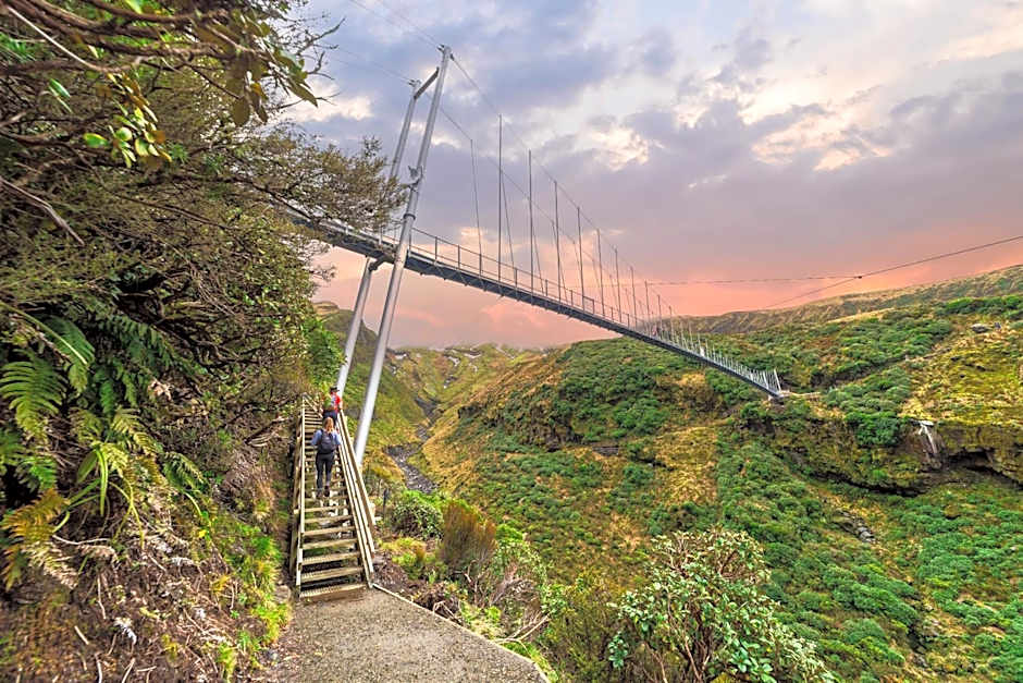 Mountain Lodge, Stratford, Ngati Ruanui