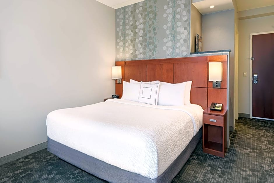 Courtyard by Marriott Pittsburgh Washington/Meadow Lands