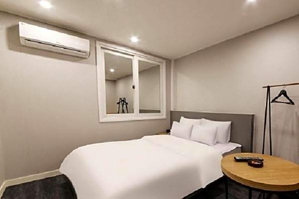 Gamdong Hotel