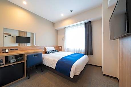 Single Room - Non-Smoking