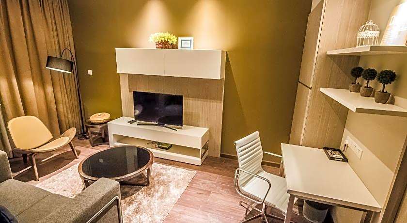 Marina Travellers Suite @ Riverson SOHO