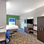 Holiday Inn Express & Suites Baton Rouge East By IHG