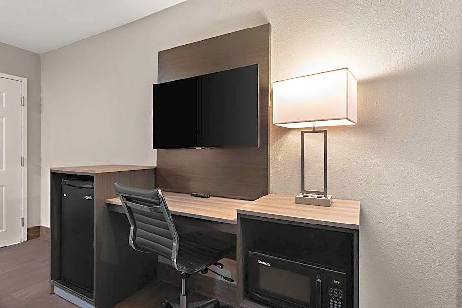 Econo Lodge Inn & Suites Laredo - Nuevo Laredo