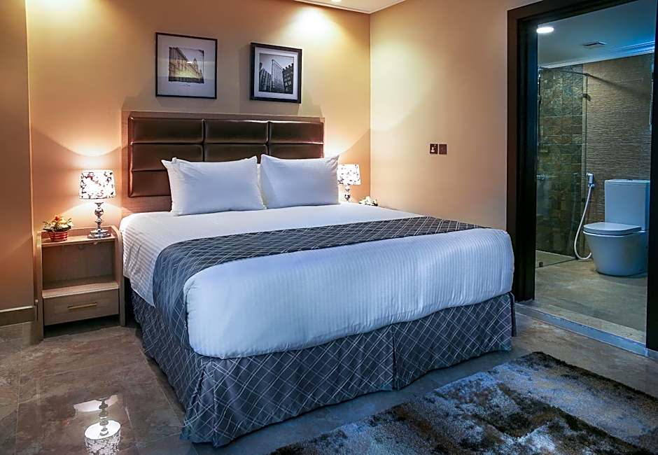 Photo 1 of 5 of Executive Suite, Sea View