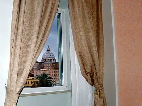 Luiza Vatican House