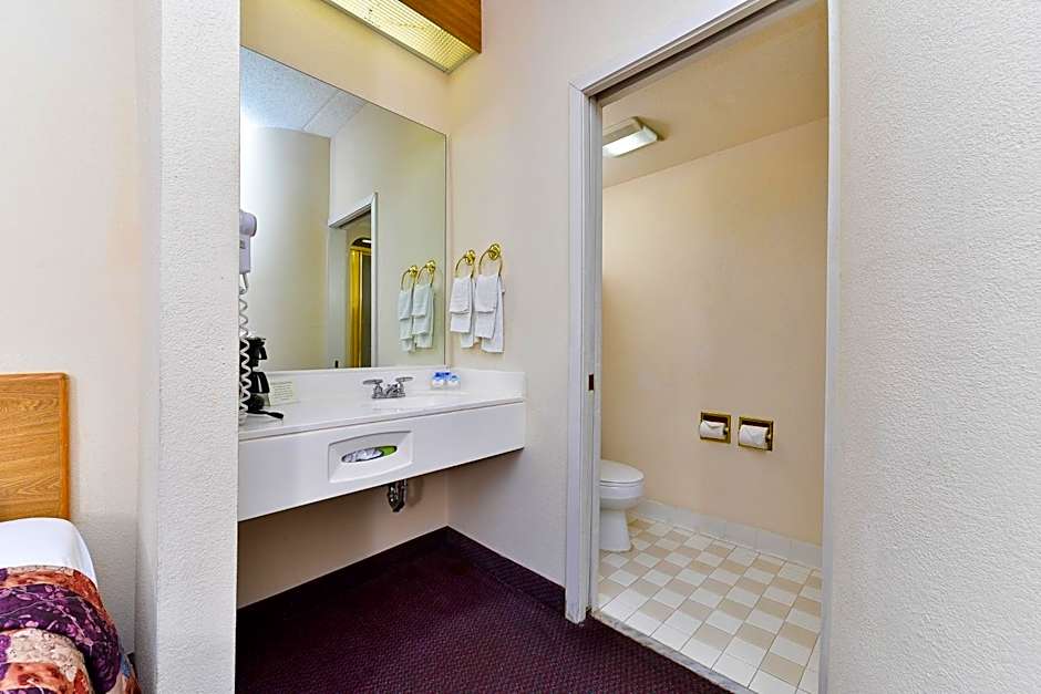 Americas Best Value Inn & Suites Morrow Atlanta