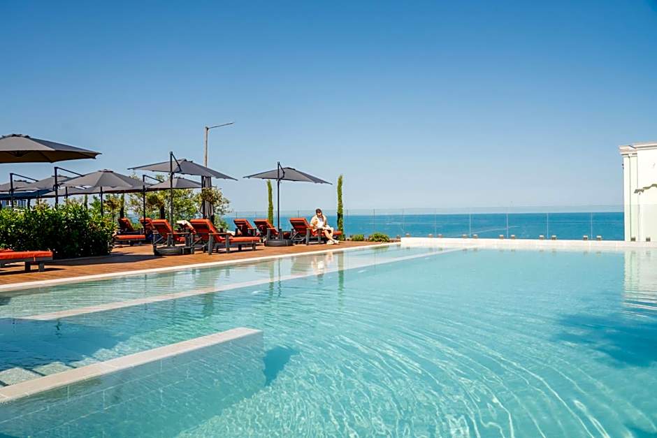 Aqua View SPA Boutique Hotel