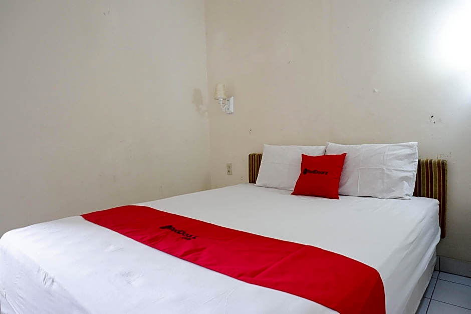 RedDoorz near Lokawisata Baturaden 2