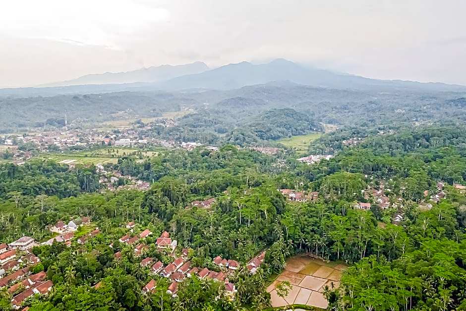 Hotel O Desa Wisata Kaso Near Kantor Kepala Desa Kaso