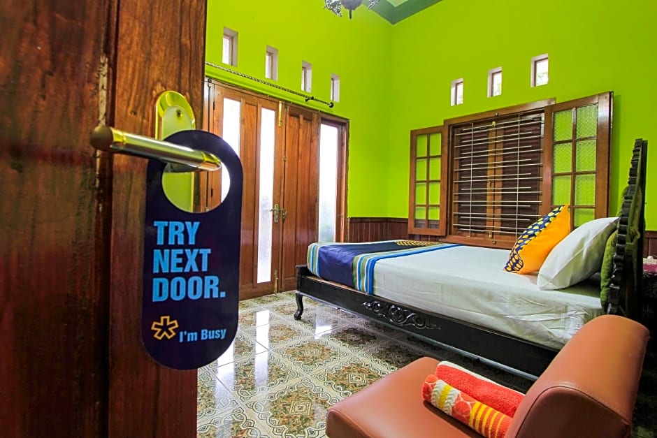 SPOT ON 2490 Griya Kencana Homestay